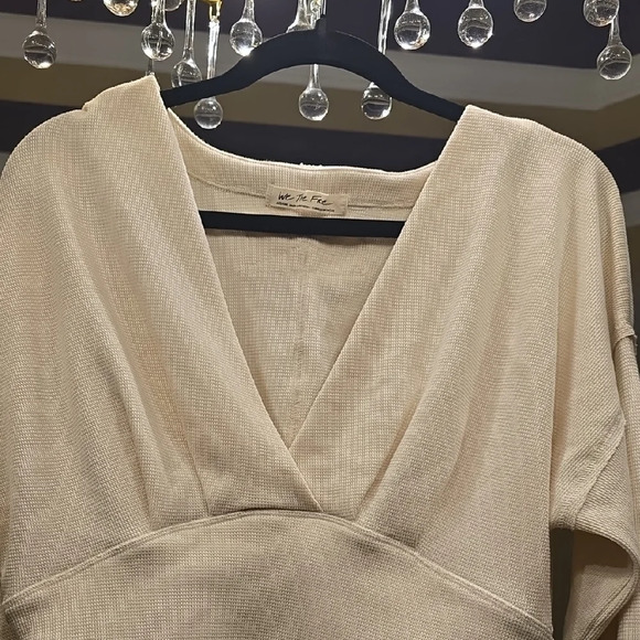 We The Free Cream V-Neck Blouse - Picture 3 of 16